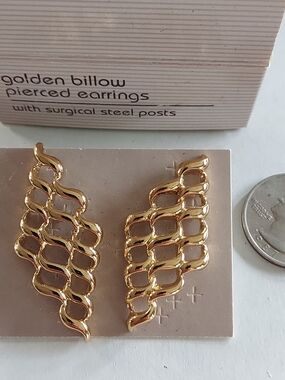 VintageAvon Gold-Tone Billow Pierced Earrings